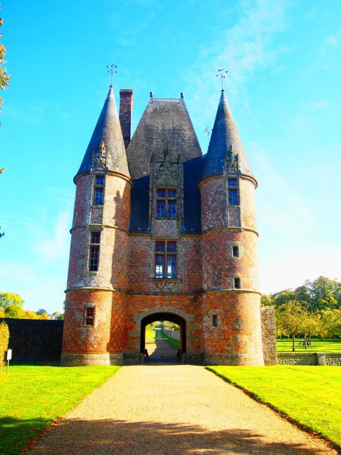 Bed and Breakfast Le Beauregard à Rânes Extérieur photo