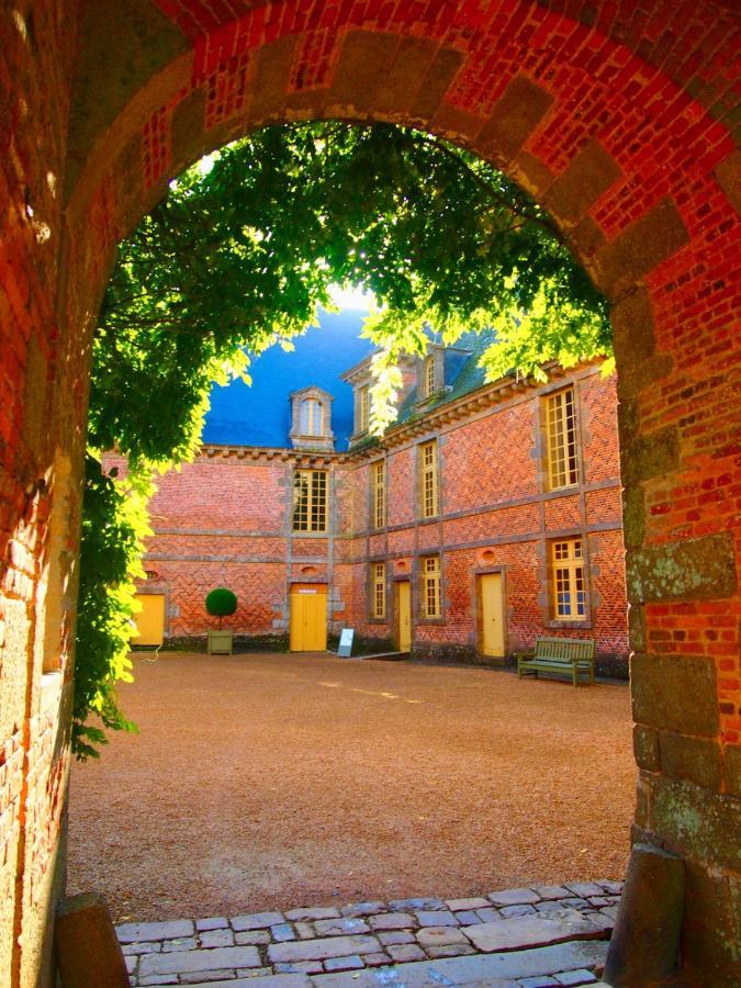 Bed and Breakfast Le Beauregard à Rânes Extérieur photo
